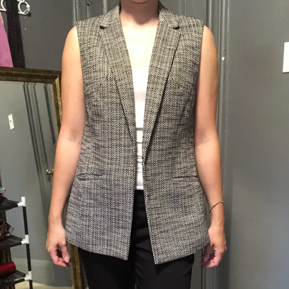Banana Republic grey gingham vest - Picture 6 of 6